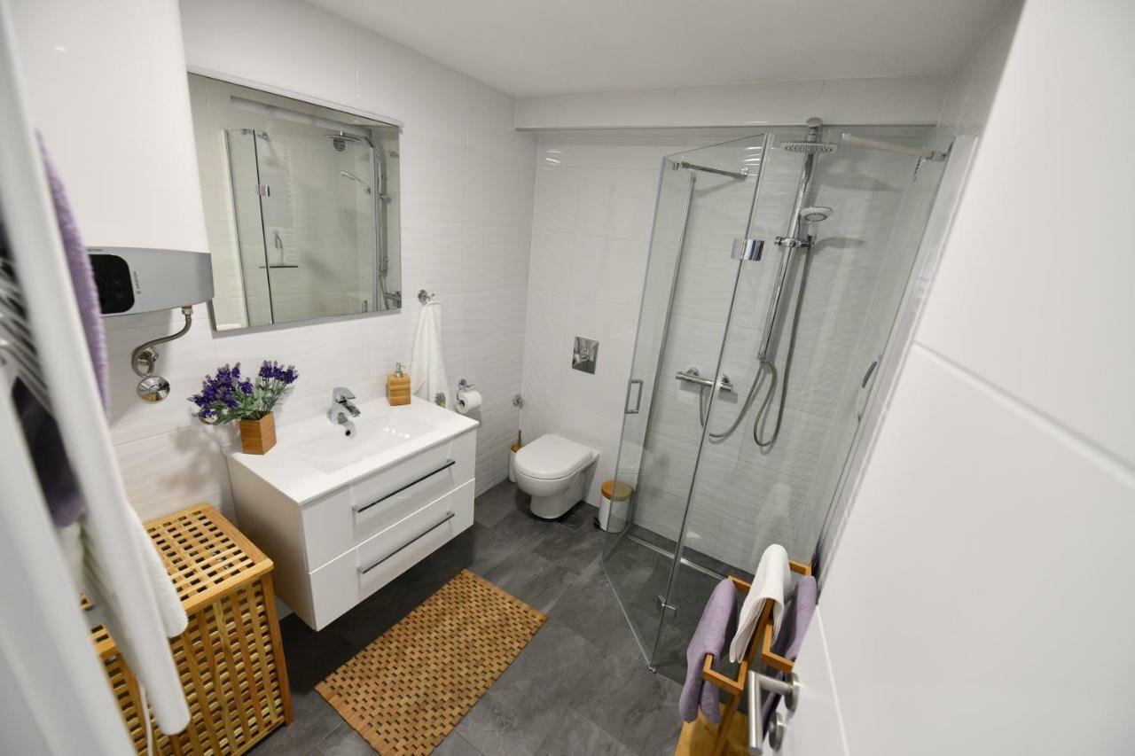 Apartment Lavanda Сини Екстериор снимка