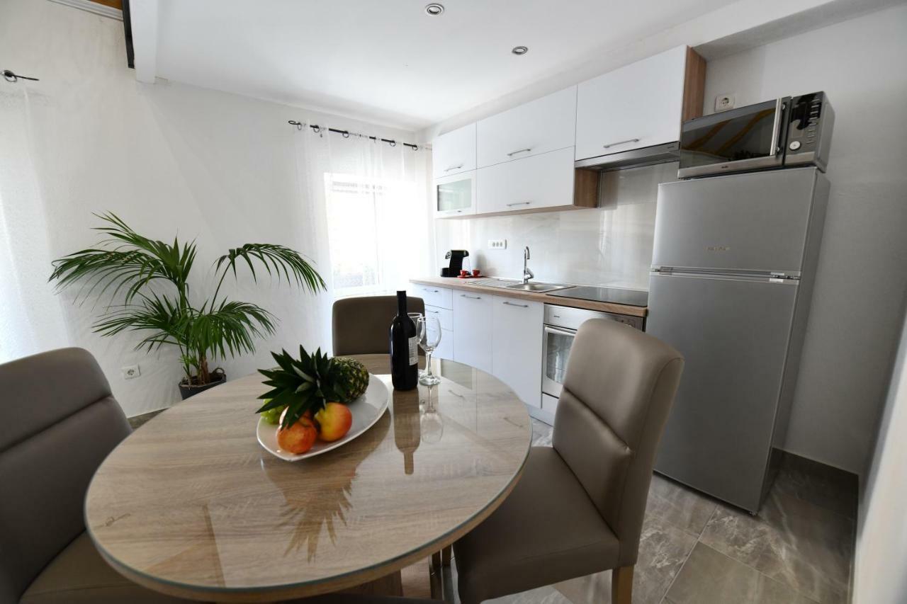 Apartment Lavanda Сини Екстериор снимка